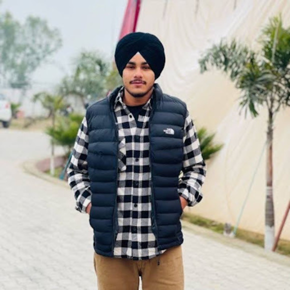 Meet your Posher, Jaskaran - Picture 1 of 1